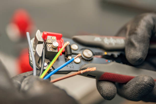 Best Local Electrician Companies  in Tara Hills, CA